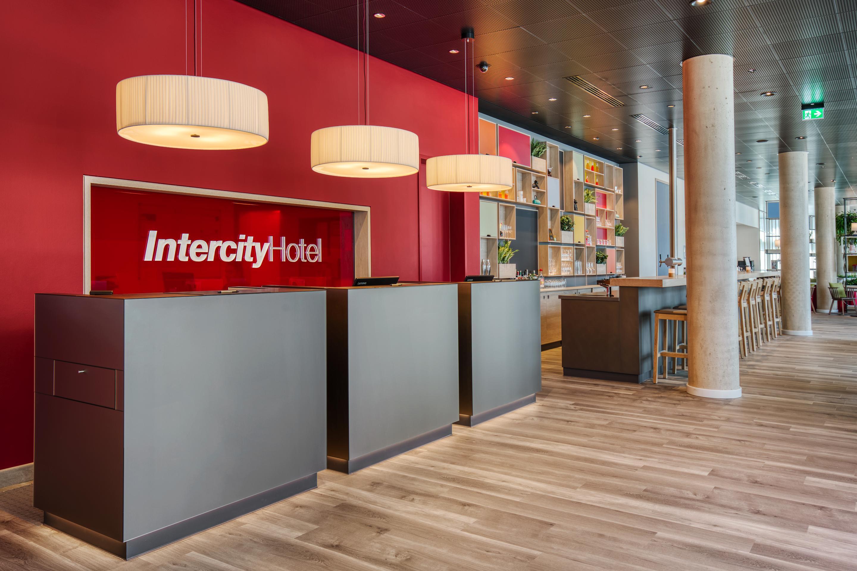 Intercityhotel Saarbrücken Exteriör bild