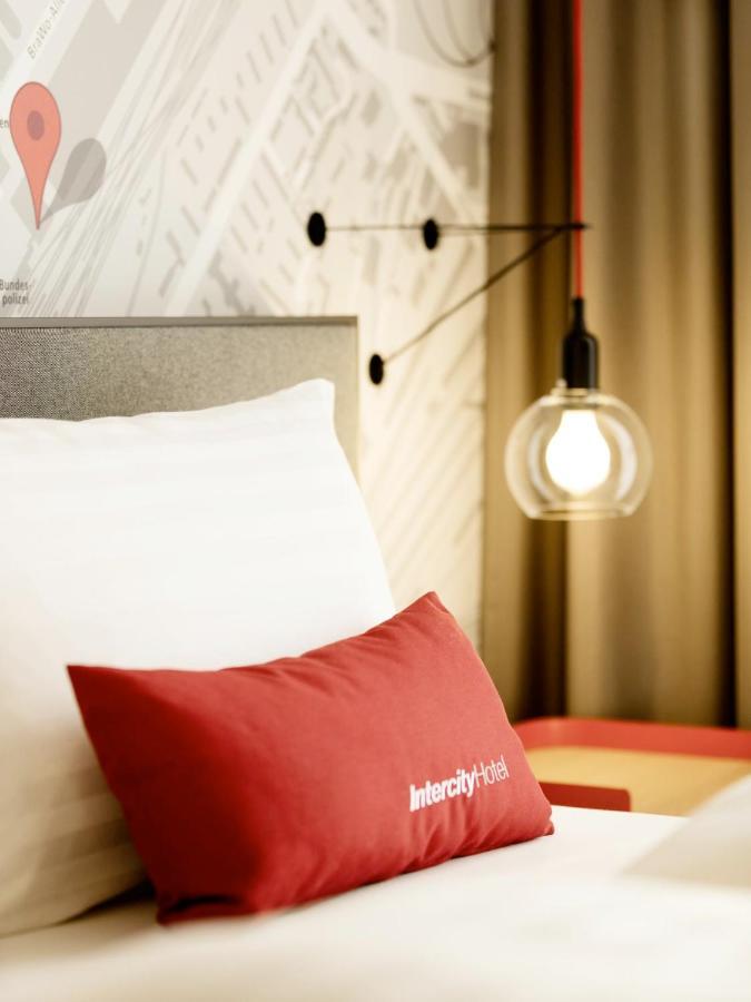Intercityhotel Saarbrücken Exteriör bild