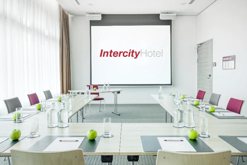 Intercityhotel Saarbrücken Exteriör bild